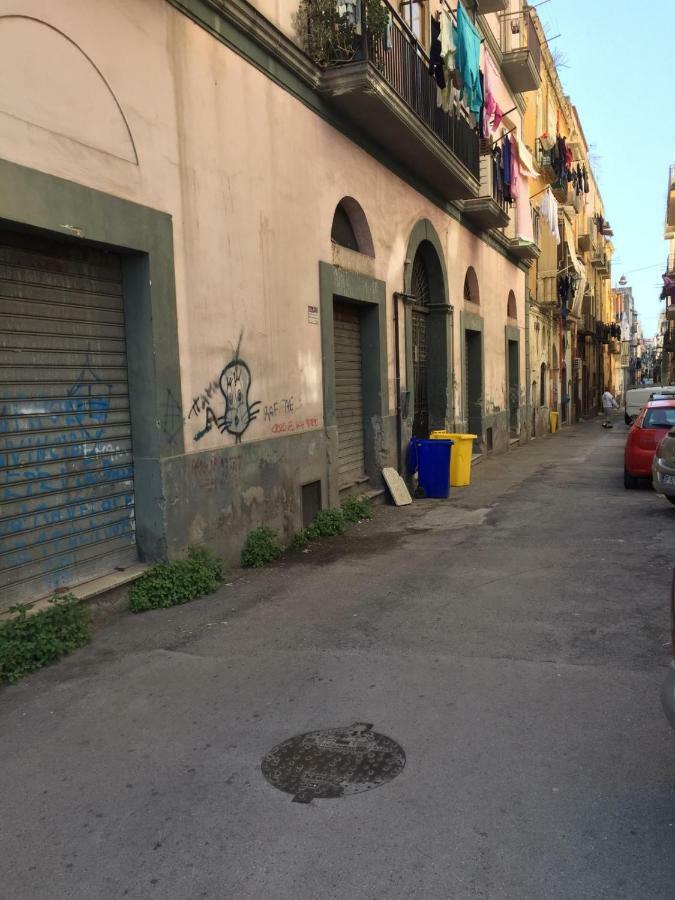 Rosy Monolocale Nel Centro Storico Di Torre Annunziata Di Fronte Scavi Oplonti Apartment Екстериор снимка