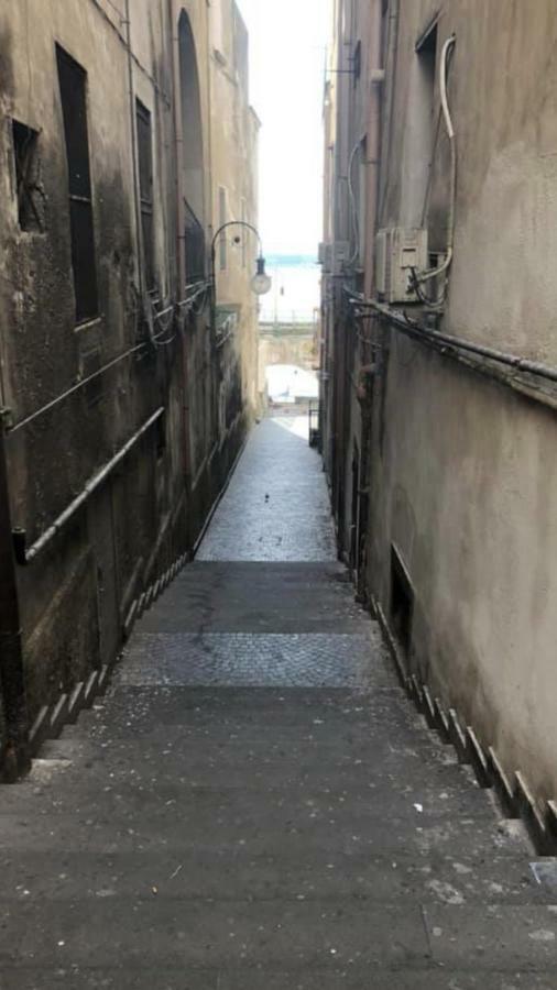 Rosy Monolocale Nel Centro Storico Di Torre Annunziata Di Fronte Scavi Oplonti Apartment Екстериор снимка